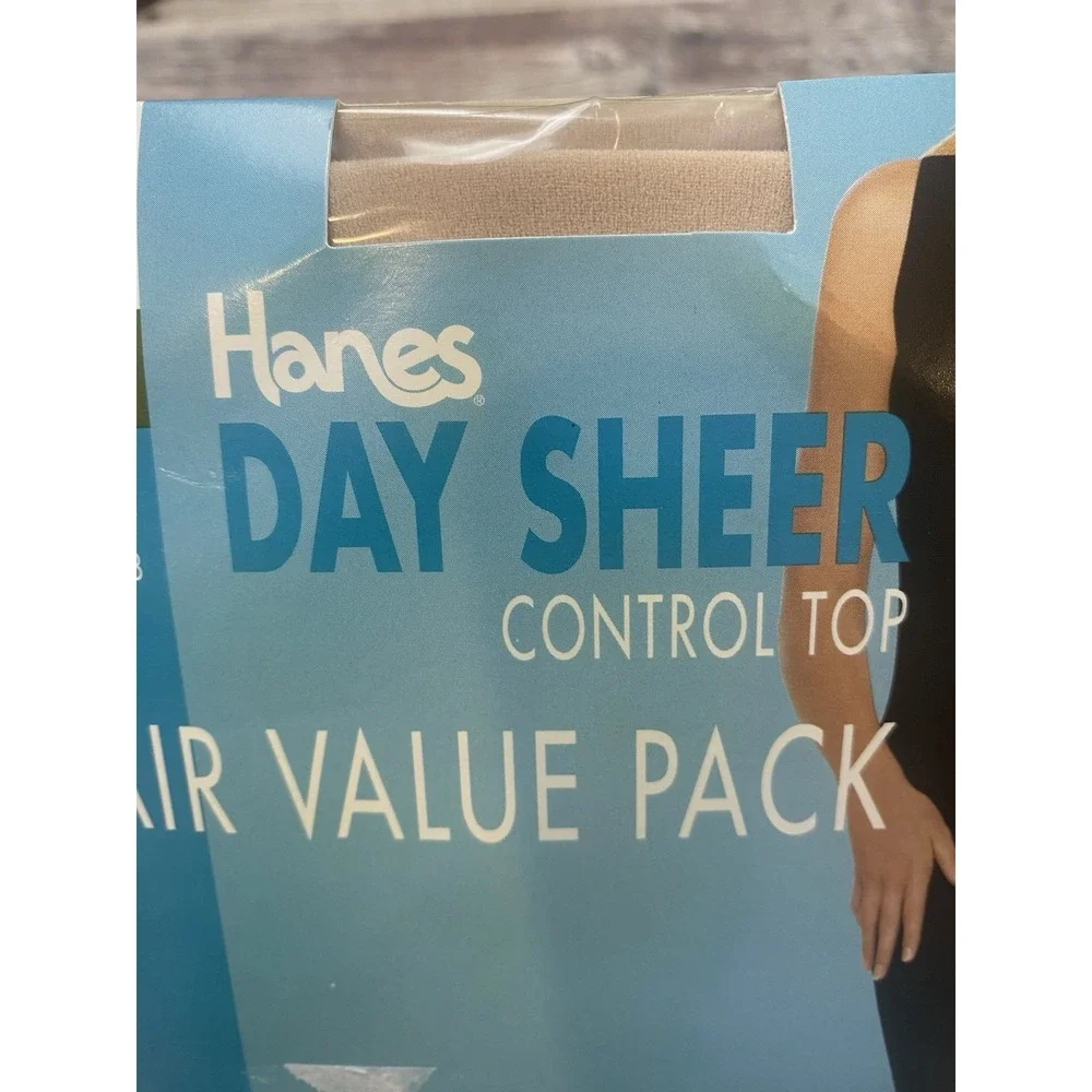 Hanes Day Sheer Stockings 2 Pack Travel Buff Control Top Size CD Sandalfoot